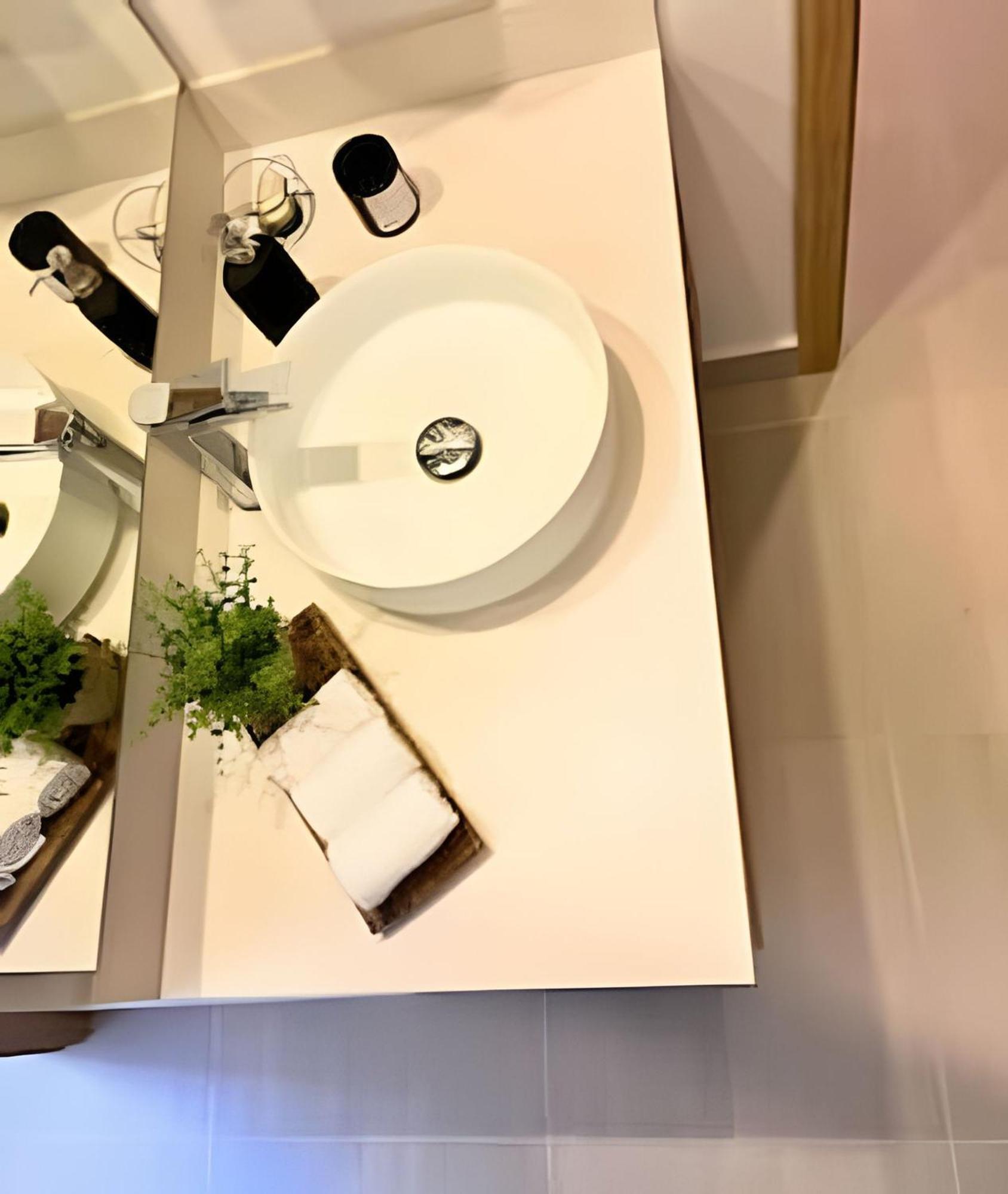 Apartamento Lujo, Vista Al Mar Y Salida Directa A La Playa