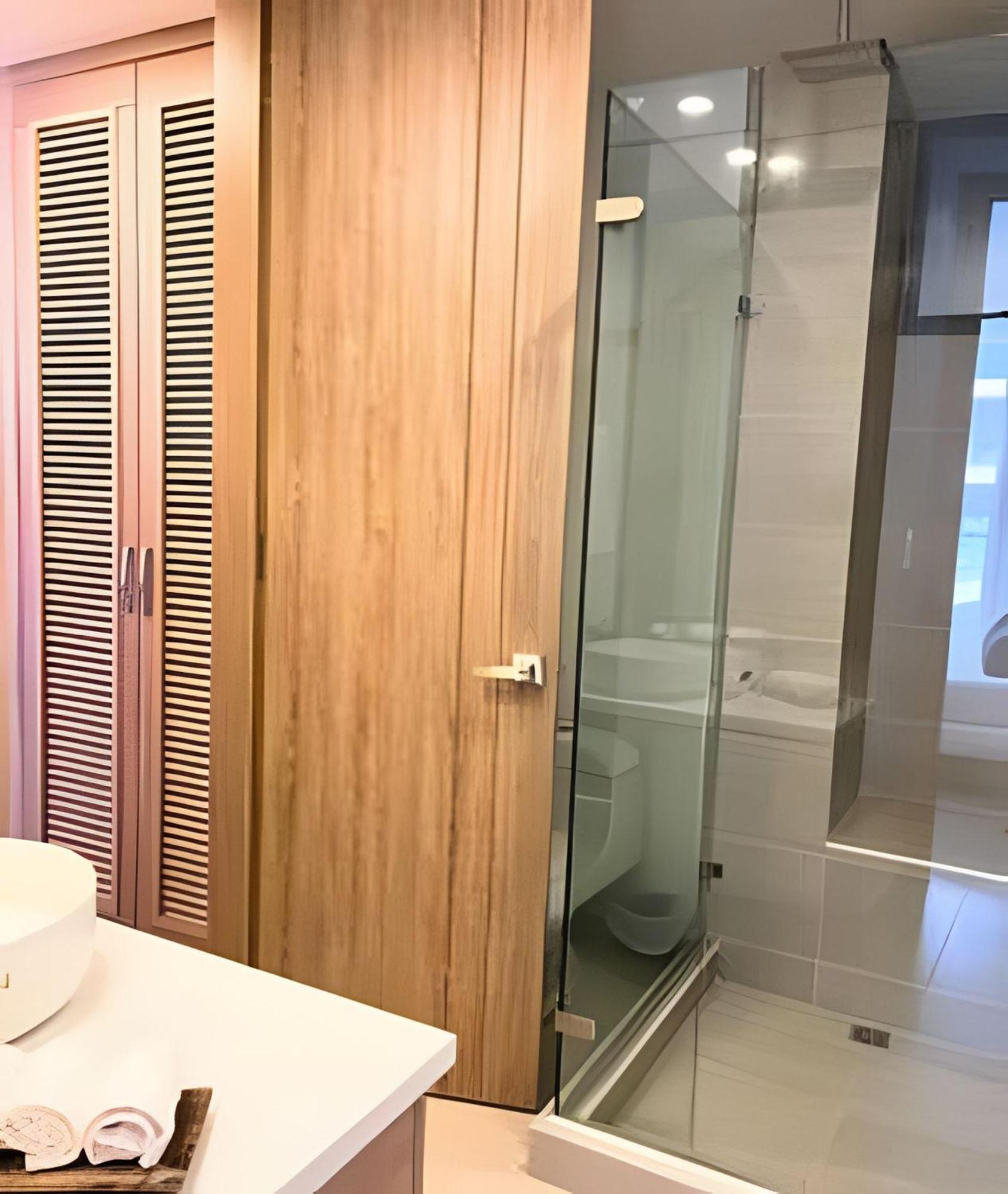 Apartamento Lujo, Vista Al Mar Y Salida Directa A La Playa *