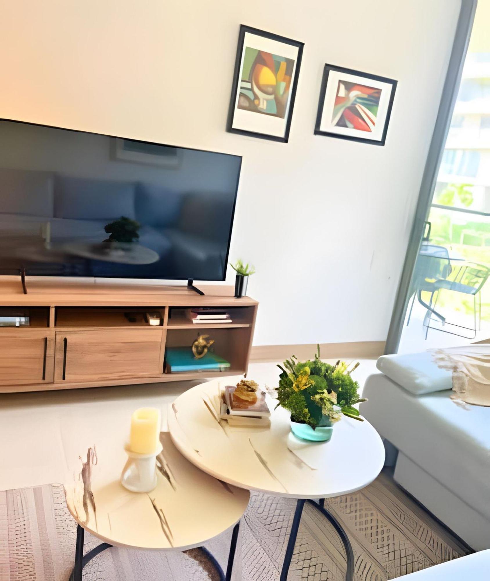 Lujo, Vista Al Mar Y Salida Directa A La Playa Apartamento